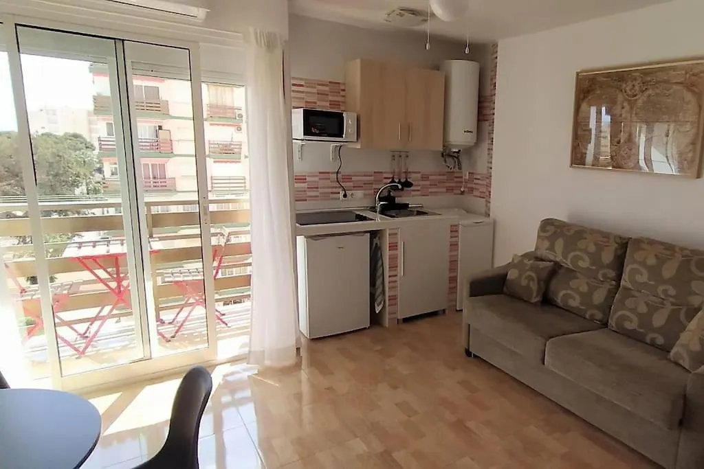 Estudio con vista al mar a 200 mts de la playa Benalmádena 0*,  España